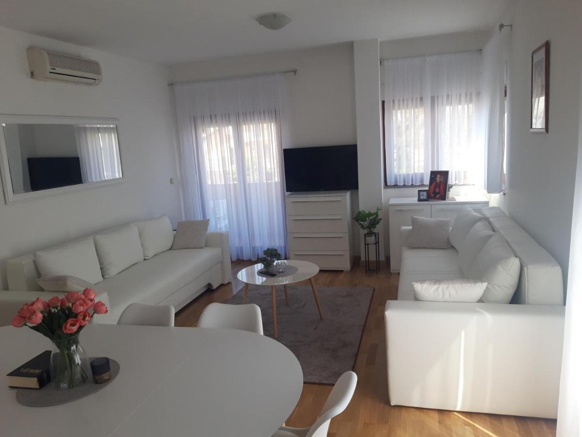 Marys Home Apartment Medugorje Bagian luar foto