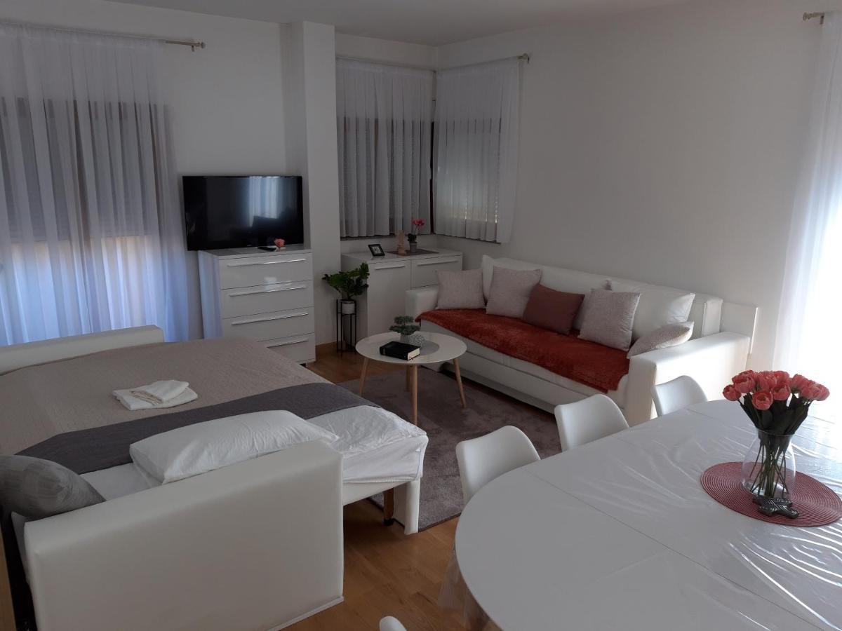 Marys Home Apartment Medugorje Bagian luar foto