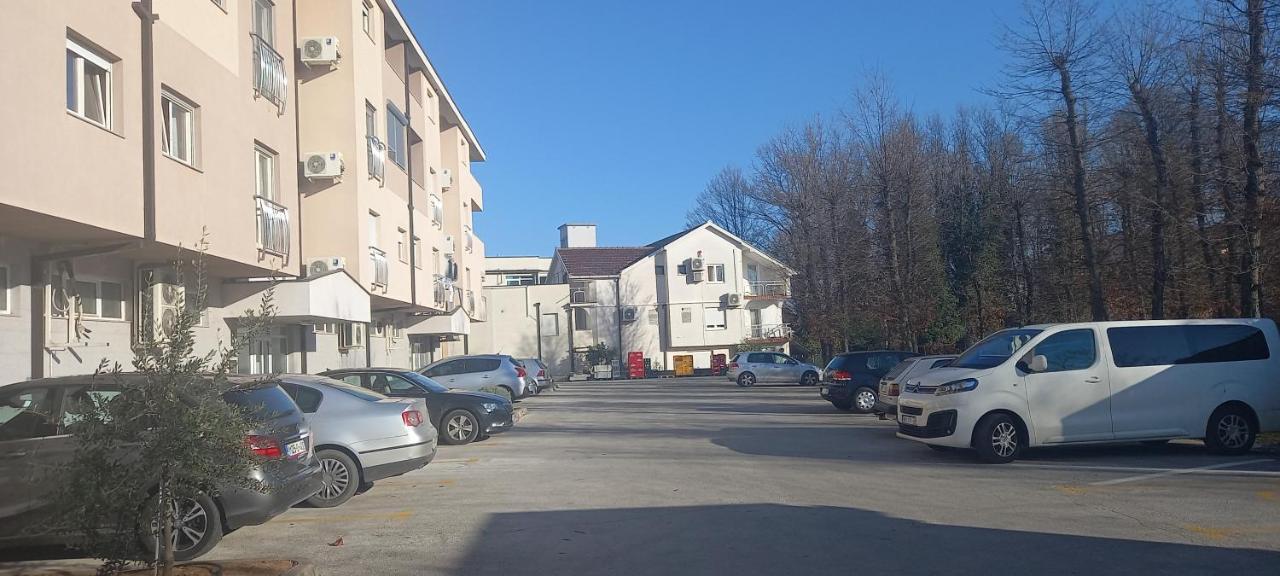 Marys Home Apartment Medugorje Bagian luar foto