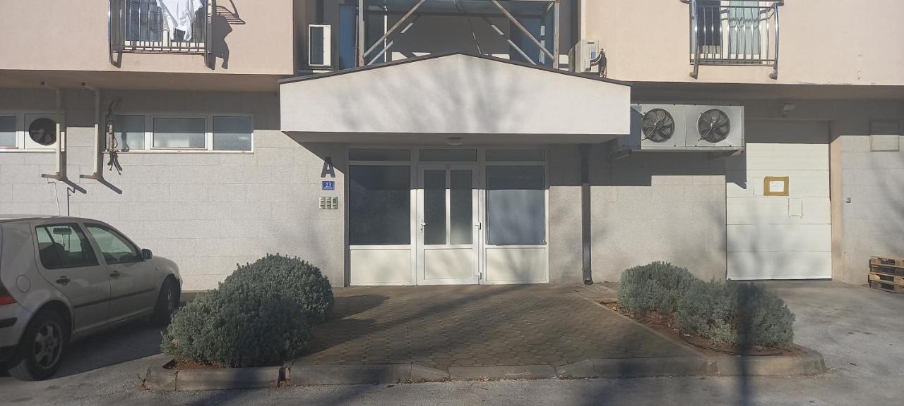 Marys Home Apartment Medugorje Bagian luar foto