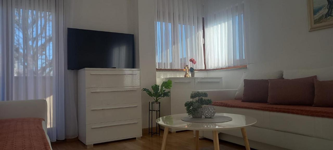 Marys Home Apartment Medugorje Bagian luar foto